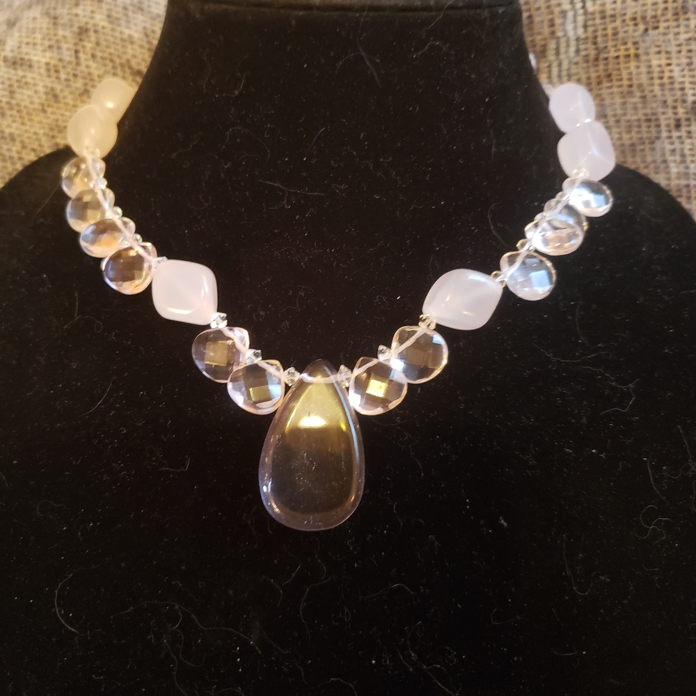 Vintage pink glass beaded necklace